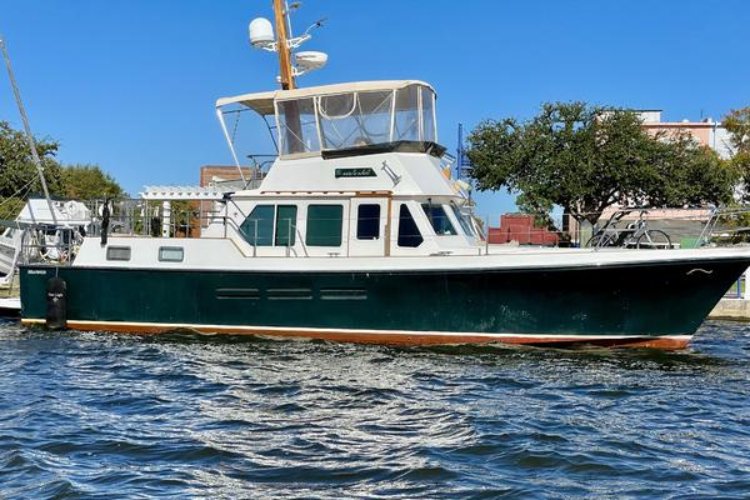 ft lauderdale yacht sales